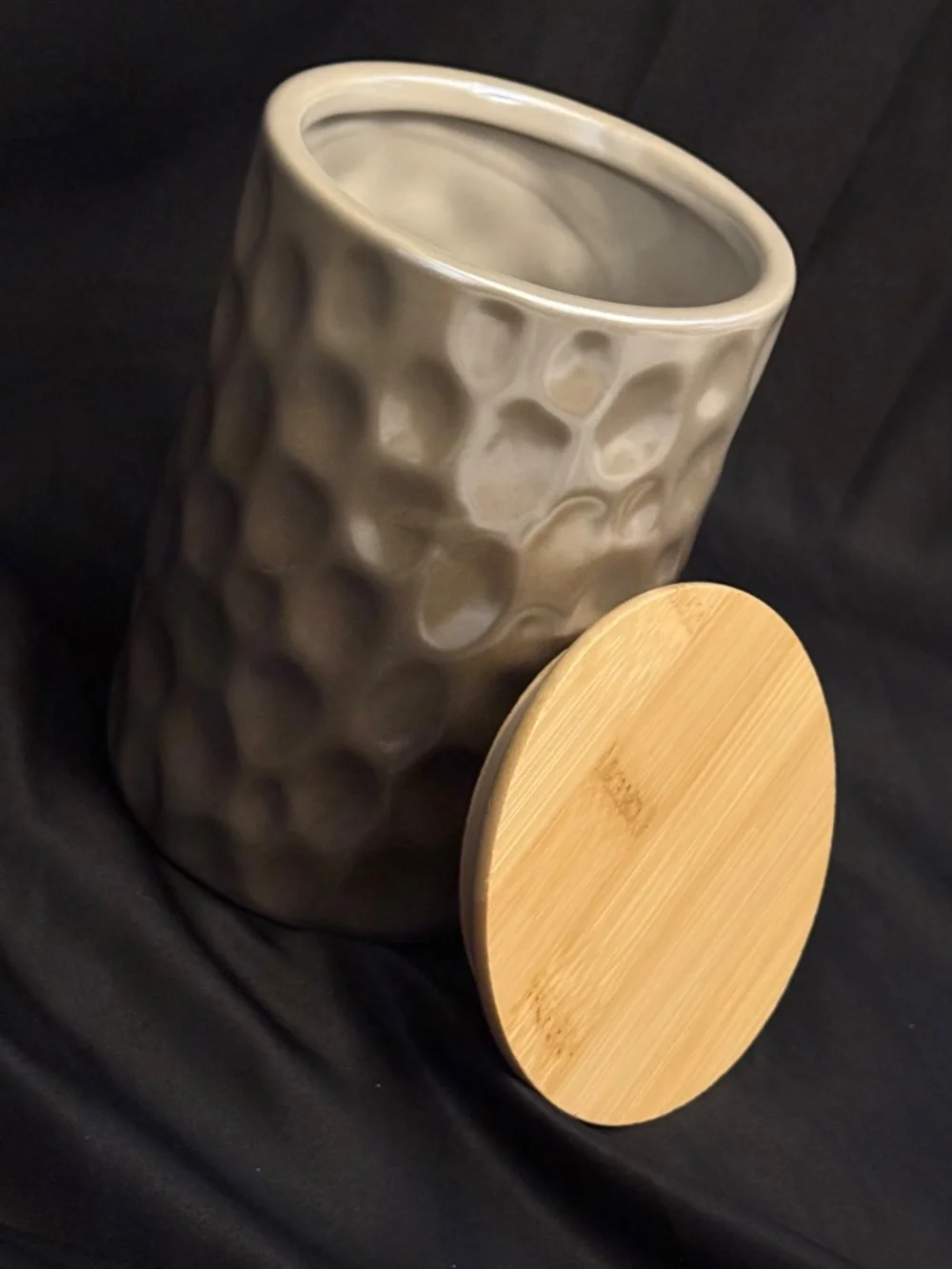 NEW BEAUTIFUL Ceramic Container Set (3)